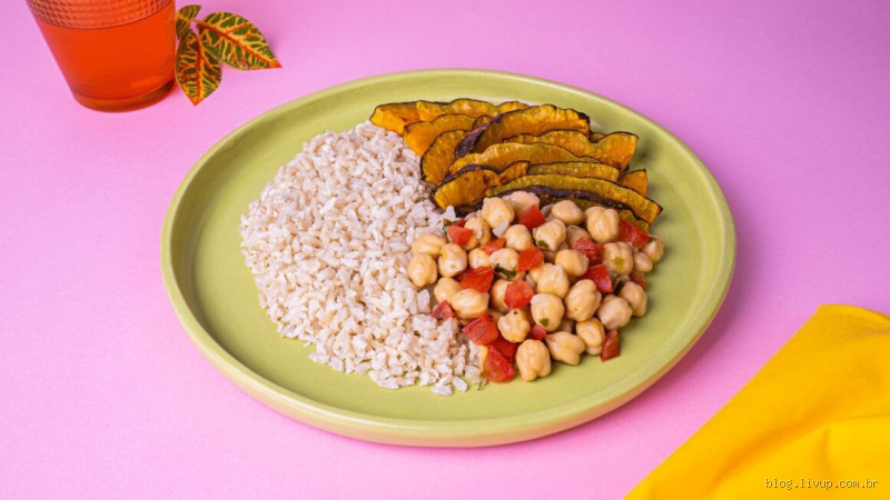 Dicas Alimentares para Reduzir Gordura no Fígado: O Que Comer e Evitar? 🥦🍎🚫