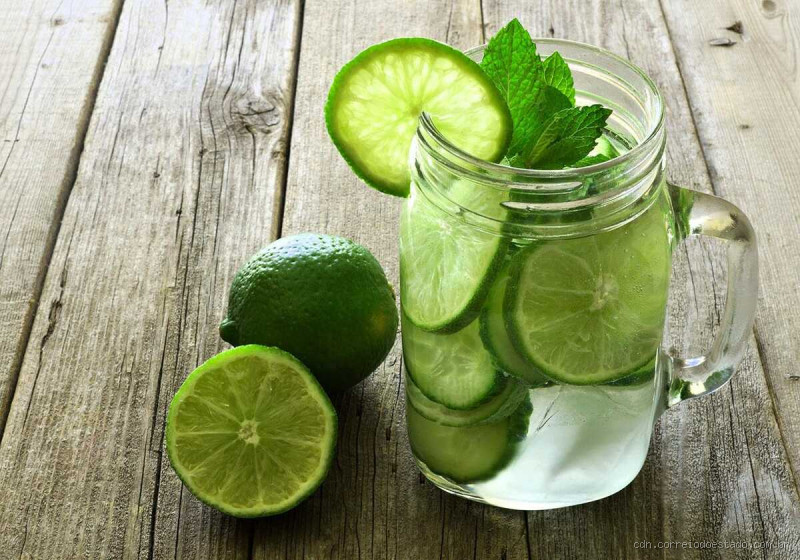 Quanto tempo para água com limão fazer efeito? Descubra agora!
