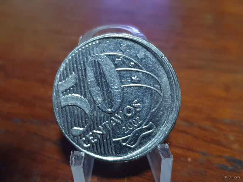 Quanto vale a moeda de 50 centavos de 2002? Descubra o valor real!