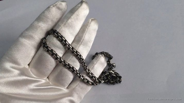 Quando a joia fica preta?