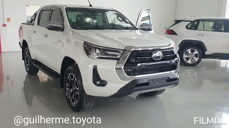 Quanto custa uma Hilux SRX zero km? Descubra o preço e os detalhes