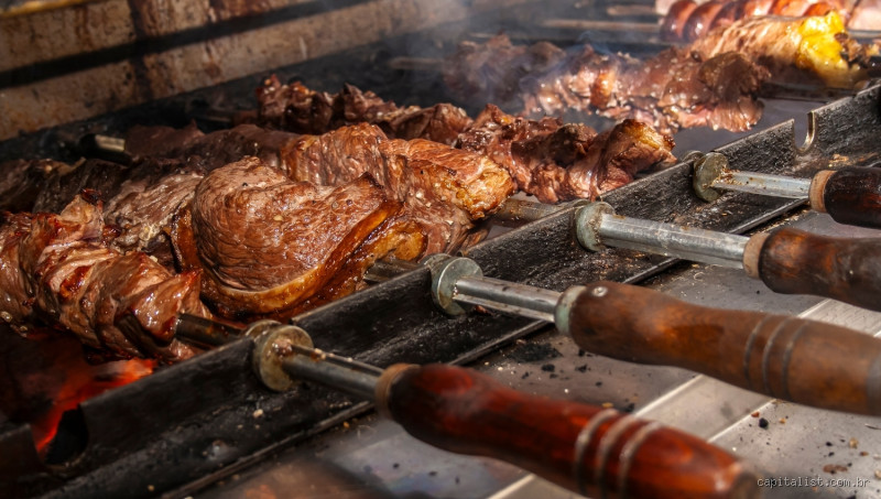 Qual é o tipo de carne para churrasco? Dicas para arrasar na brasa!